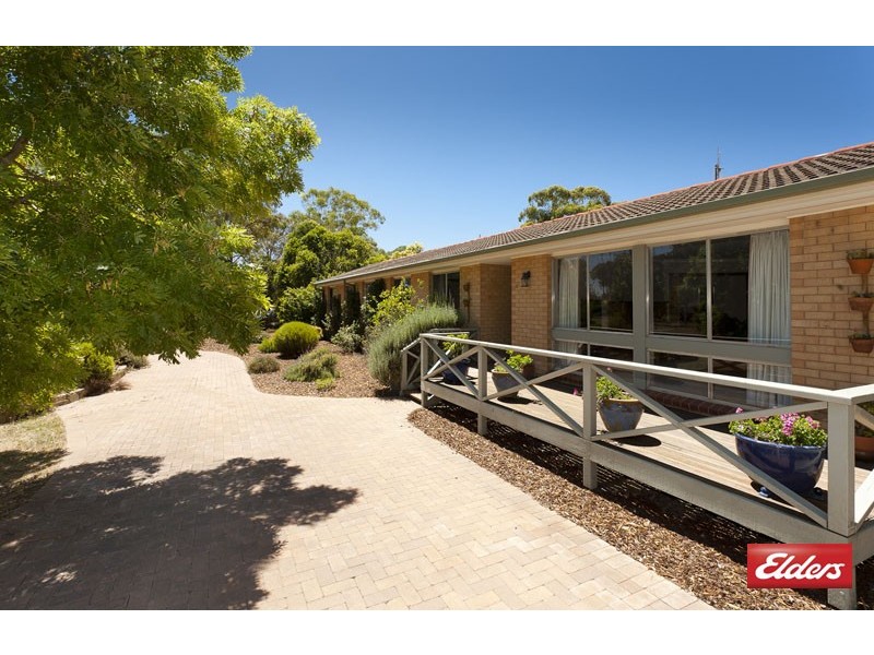 4 Kilby Crescent, Weetangera ACT 2614