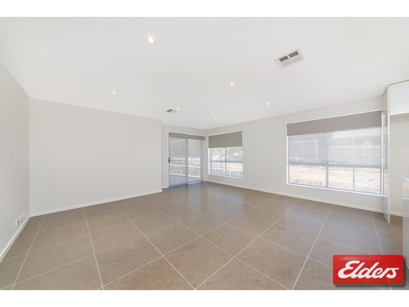 21 Annie Douglas Street, Casey ACT 2913