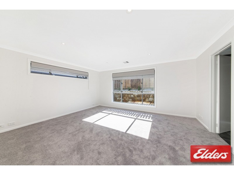 21 Annie Douglas Street, Casey ACT 2913