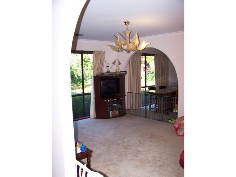 49 Ennor crescent, Florey ACT 2615