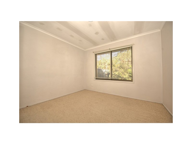 11 Inglis Place, Latham ACT 2615