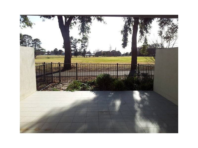 33/15 Fox Place, Lyneham ACT 2602