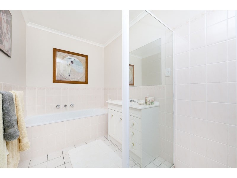 16 Kilburn Close, Dunlop ACT 2615