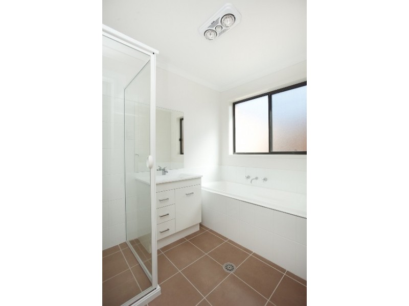 8/204 Macfarlane Burnet Avenue, Macgregor ACT 2615