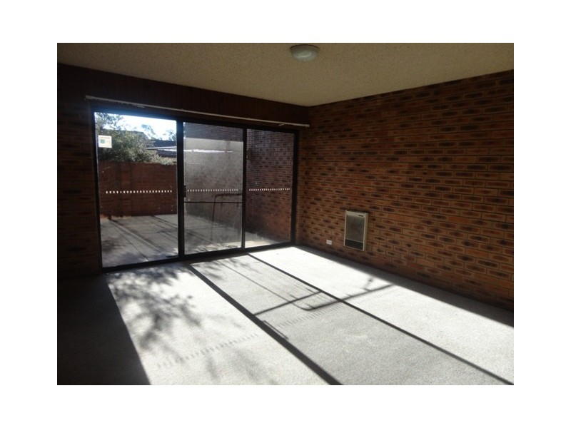 2/26 Moulden Court, Belconnen ACT 2617