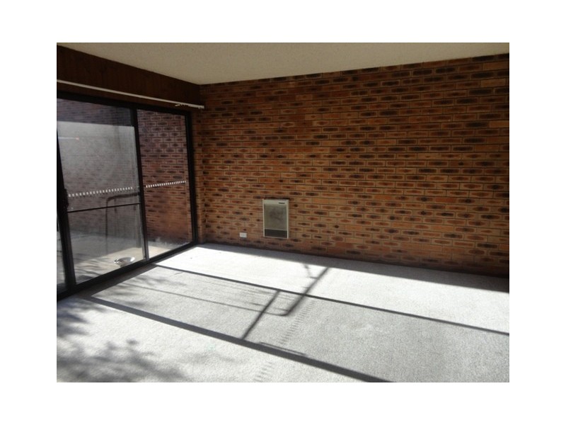 2/26 Moulden Court, Belconnen ACT 2617