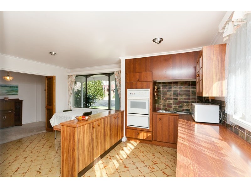 70 Groom Place, Hughes ACT 2605