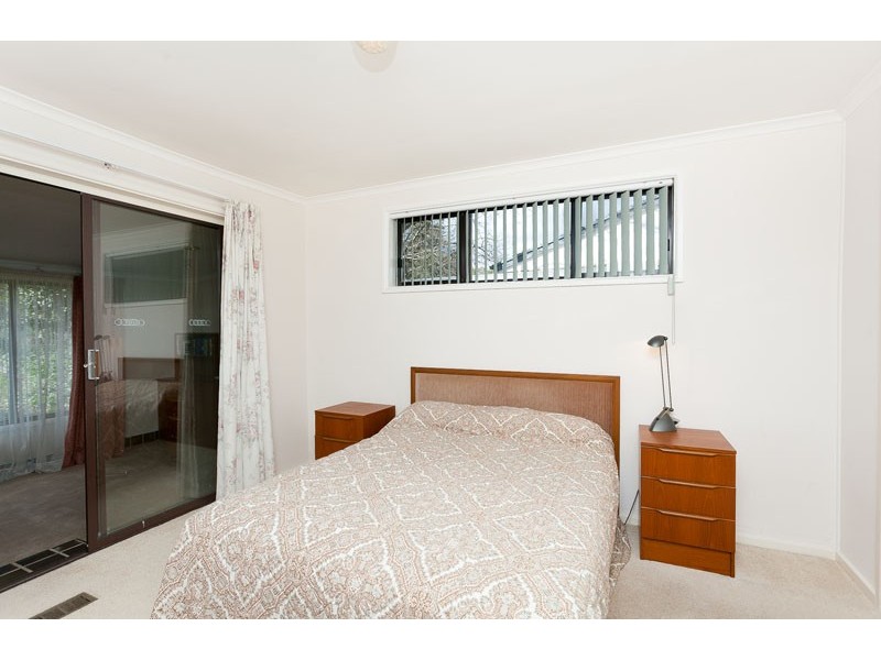 70 Groom Place, Hughes ACT 2605