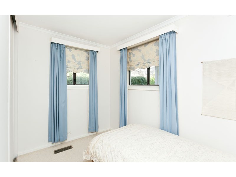 70 Groom Place, Hughes ACT 2605