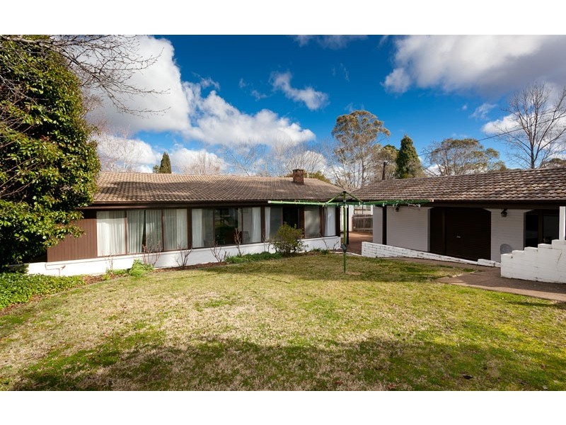 70 Groom Place, Hughes ACT 2605