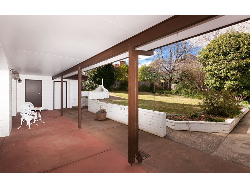 70 Groom Place, Hughes ACT 2605