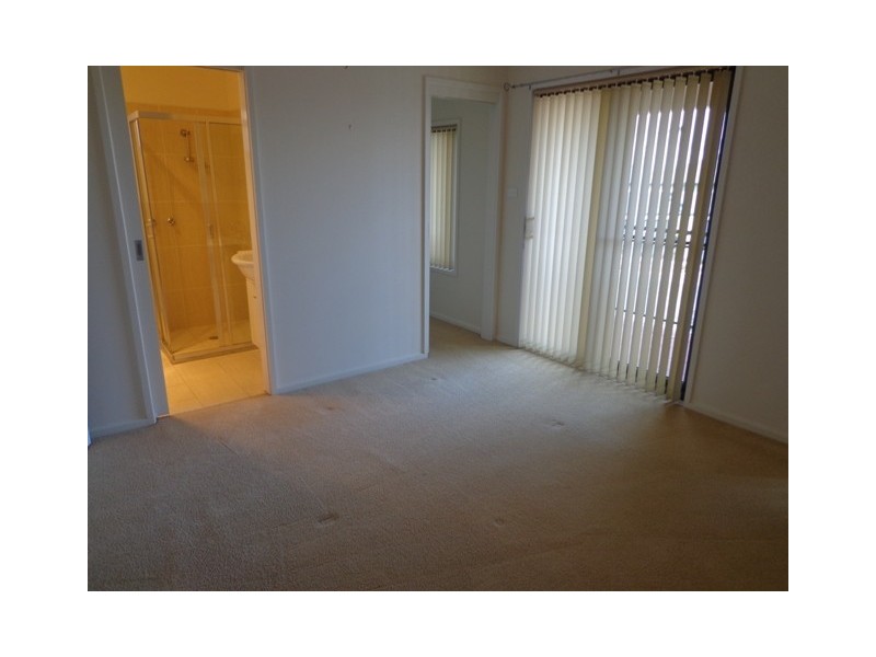 82 Moonlight Avenue, Harrison ACT 2914