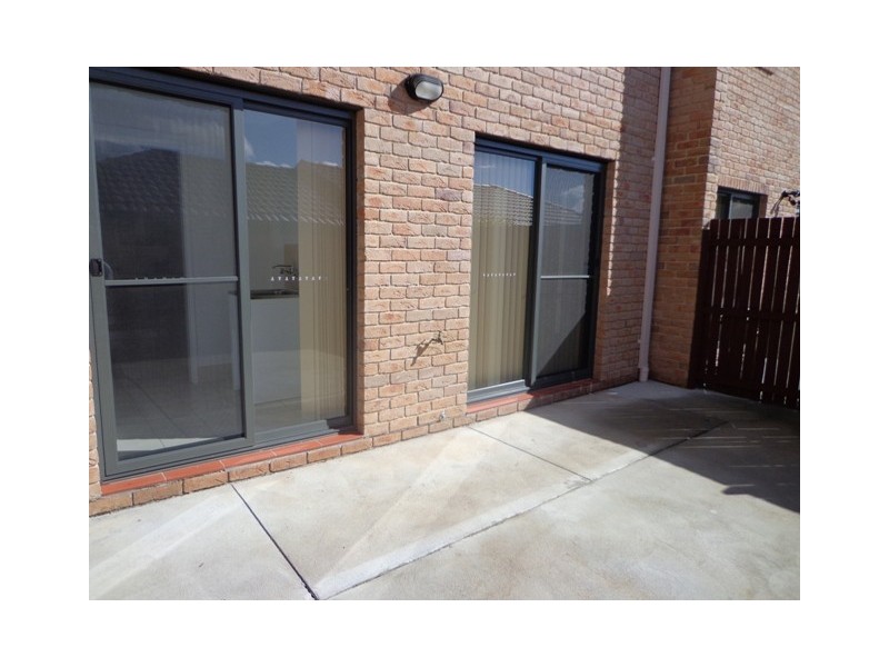 82 Moonlight Avenue, Harrison ACT 2914