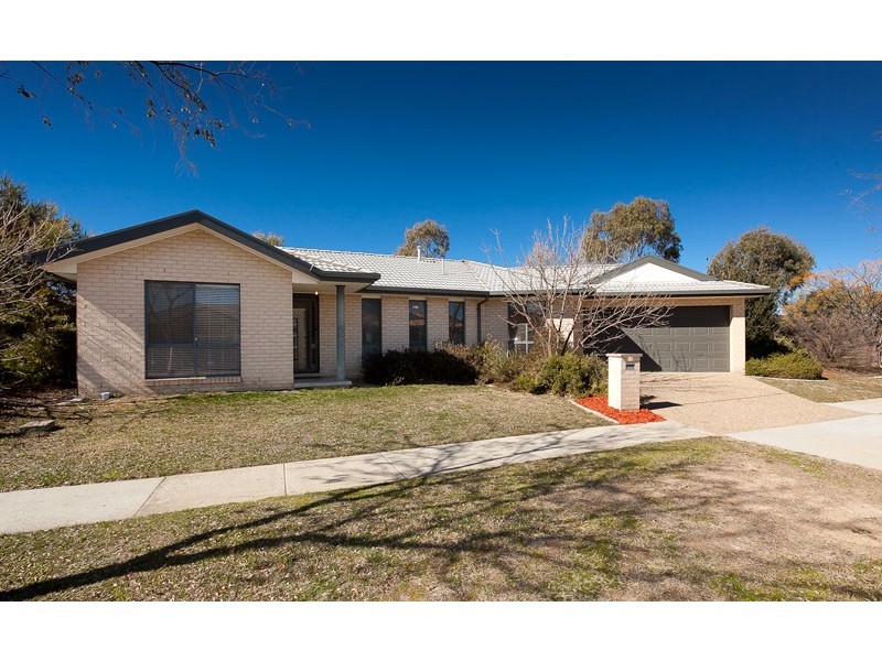54 Benaroon Circuit, Amaroo ACT 2914
