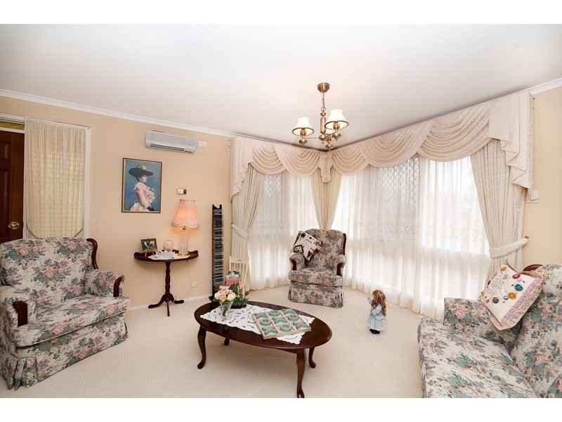 10 Pohlman Street, Latham ACT 2615