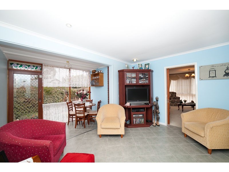 10 Pohlman Street, Latham ACT 2615