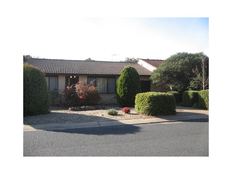 5 Stumm Place, Latham ACT 2615