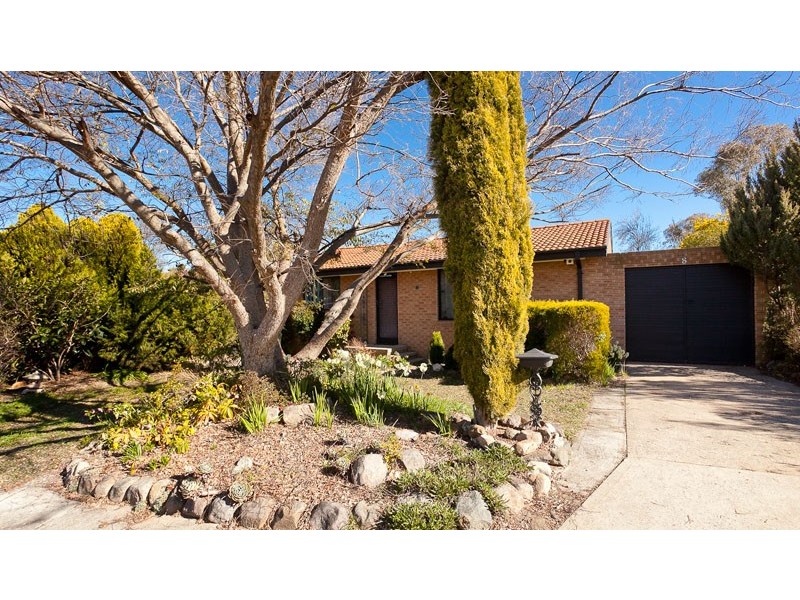 8 McCarthy Place, Charnwood ACT 2615