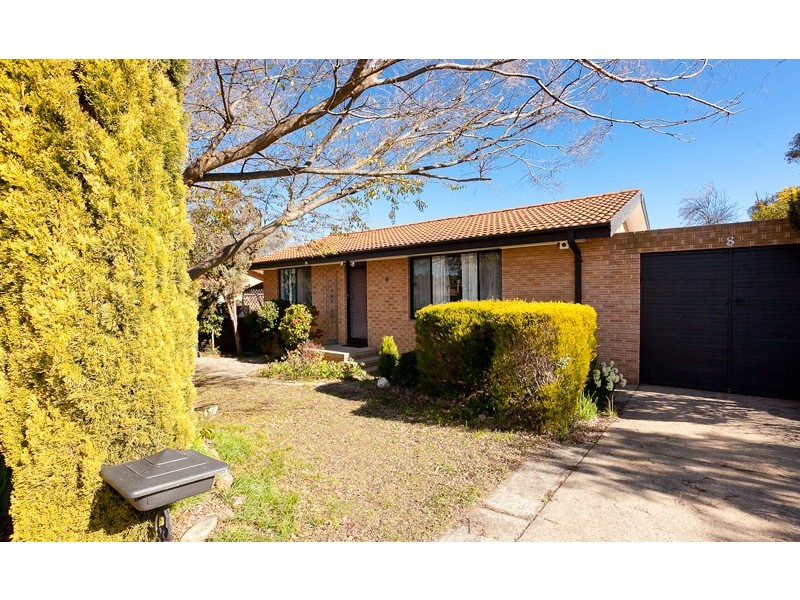 8 McCarthy Place, Charnwood ACT 2615