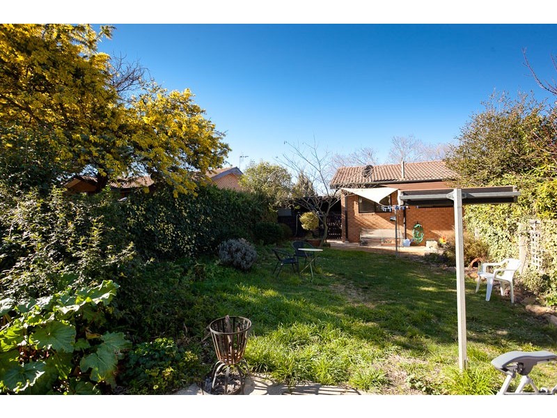 8 McCarthy Place, Charnwood ACT 2615