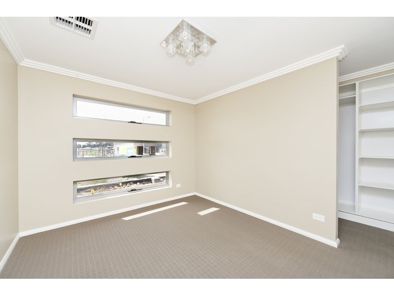 25 Nuleri Street, Crace ACT 2911