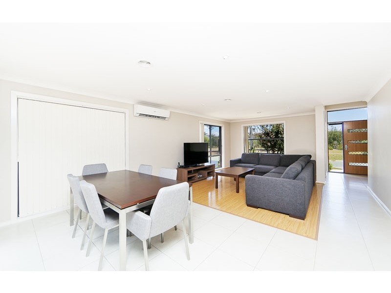 14 Loma Rudduck Street, Forde ACT 2914