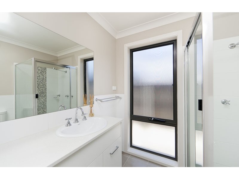 14 Loma Rudduck Street, Forde ACT 2914