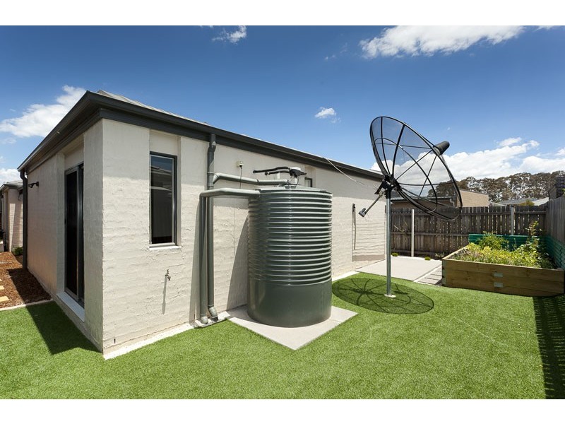 14 Loma Rudduck Street, Forde ACT 2914