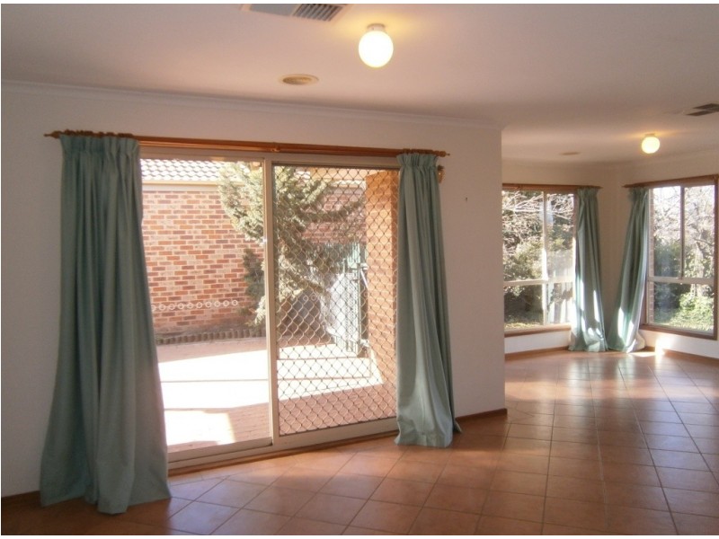 19 Loban Court, Ngunnawal ACT 2913
