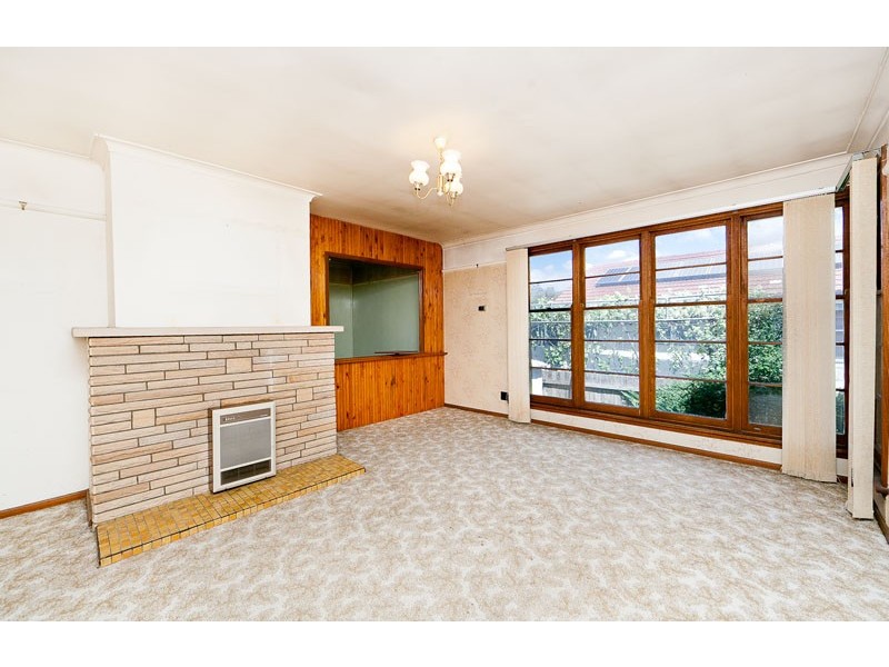 60 Warramoo Crescent, Narrabundah ACT 2604