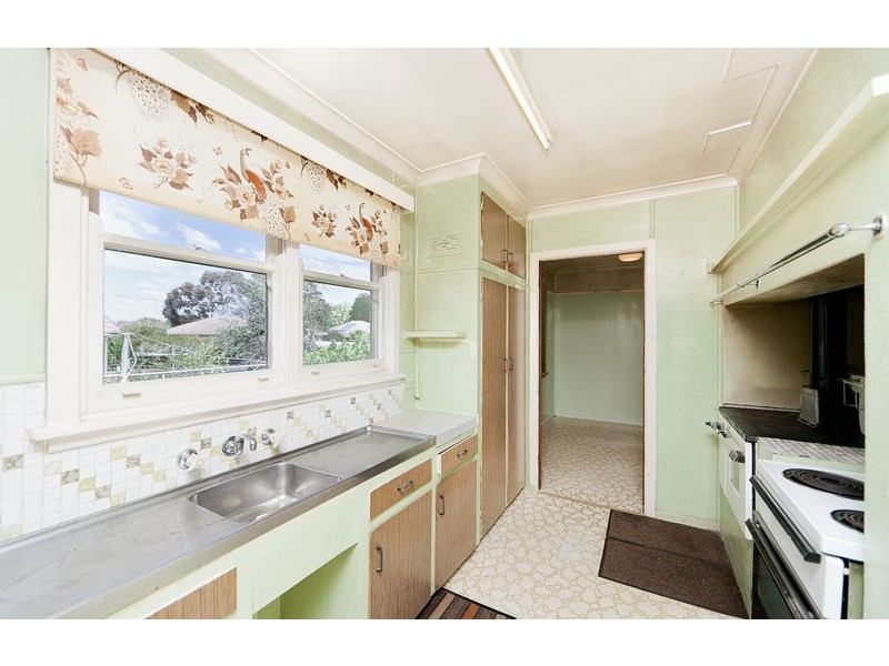 60 Warramoo Crescent, Narrabundah ACT 2604