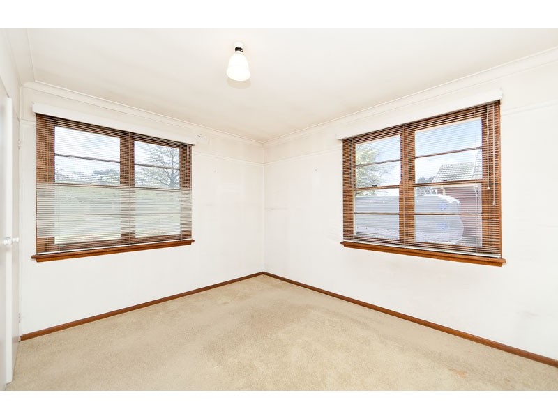 60 Warramoo Crescent, Narrabundah ACT 2604