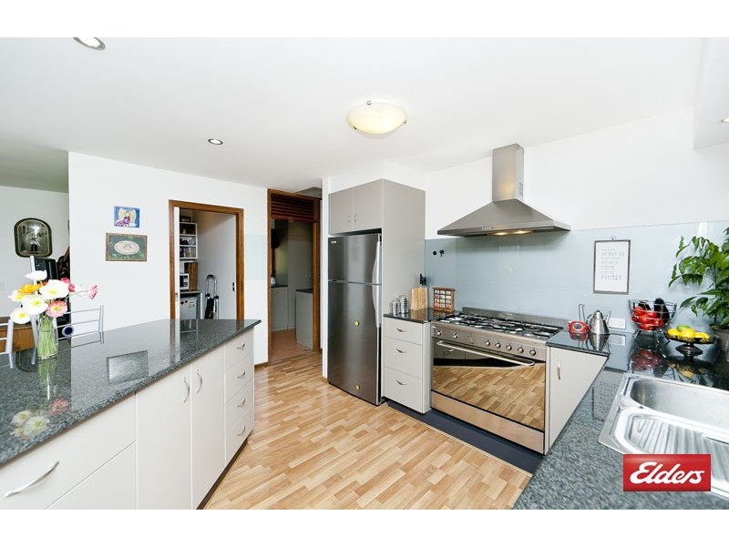 6 Smith Street, Weetangera ACT 2614