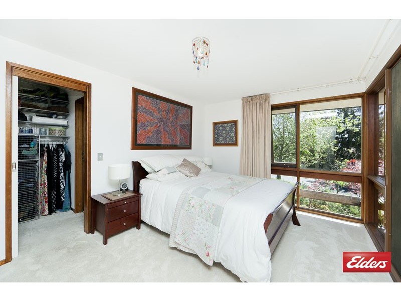 6 Smith Street, Weetangera ACT 2614