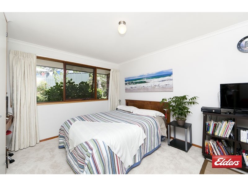 6 Smith Street, Weetangera ACT 2614