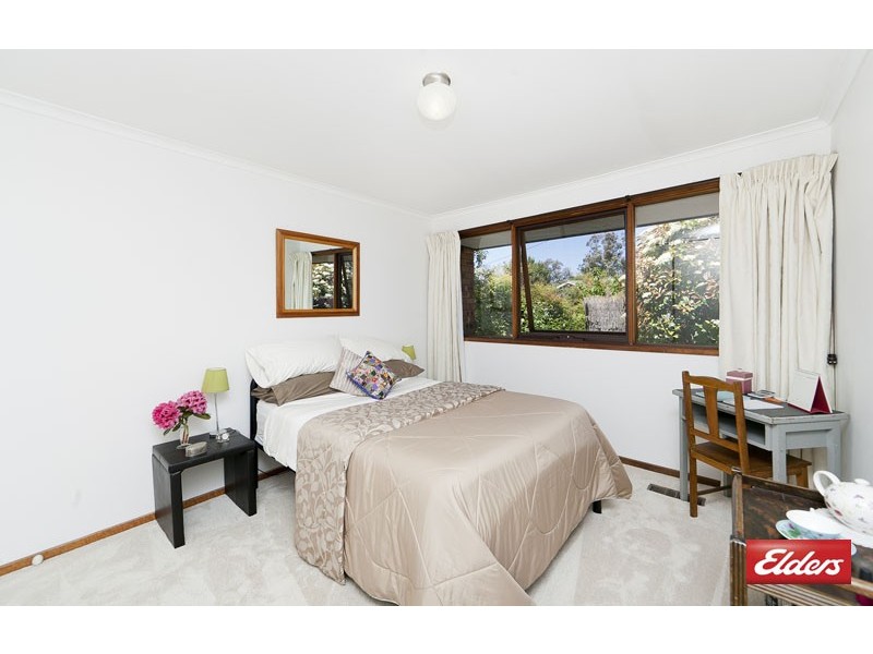6 Smith Street, Weetangera ACT 2614