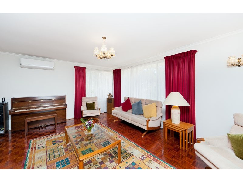 15 Mirning Crescent, Aranda ACT 2614