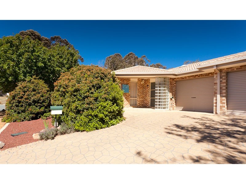 18 Watchorn Close, Holt ACT 2615