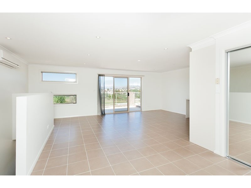 2/30 Kylie Tennant Street, Franklin ACT 2913