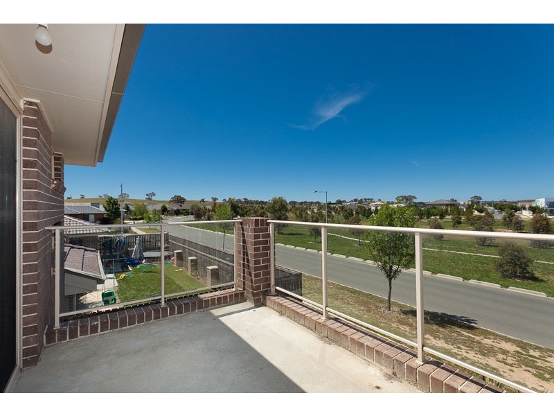2/30 Kylie Tennant Street, Franklin ACT 2913