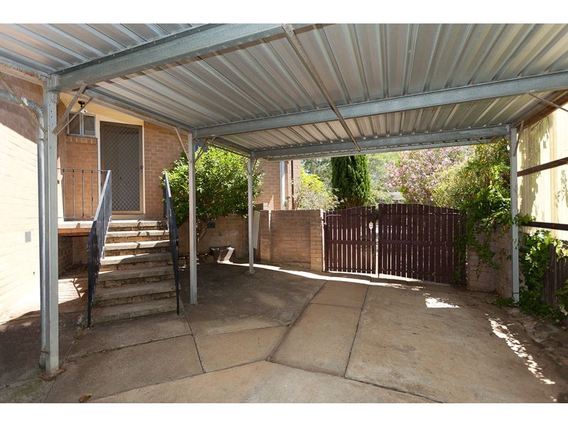 16 Brooks Street, Macquarie ACT 2614