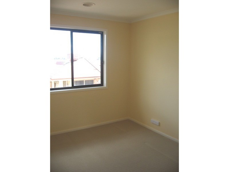 5 Counihan Court, Dunlop ACT 2615