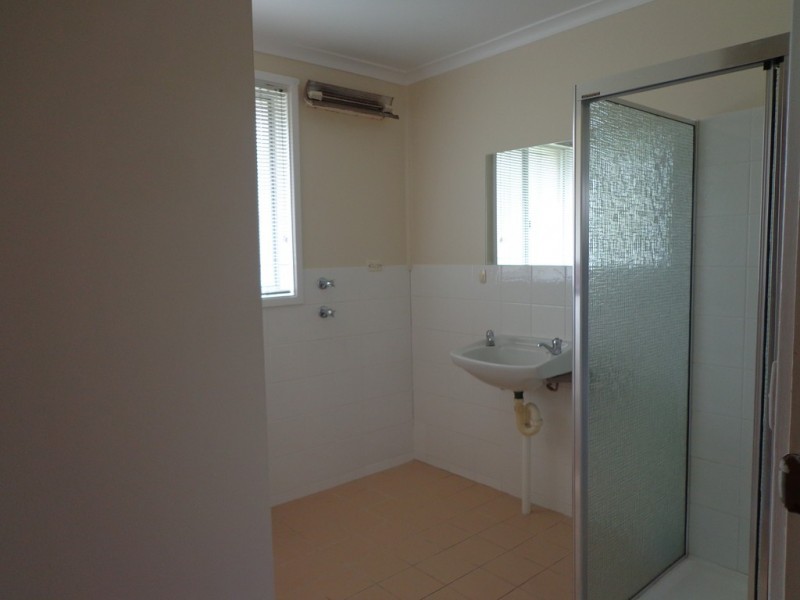 2/4 Cantor Crescent, Higgins ACT 2615