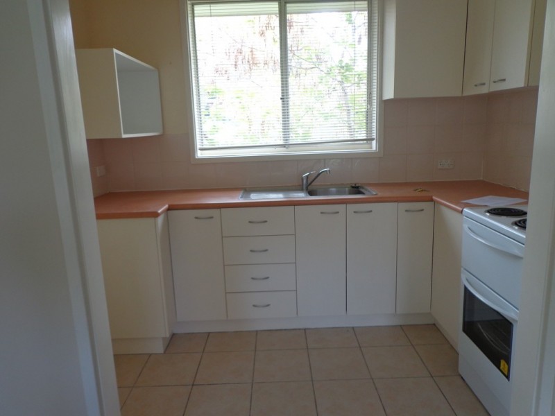 2/4 Cantor Crescent, Higgins ACT 2615