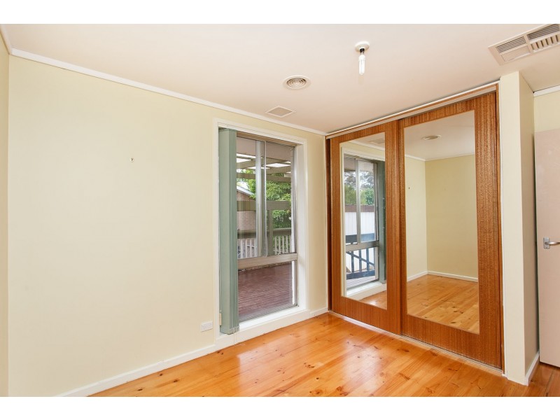 17 Wrixon Street, Latham ACT 2615