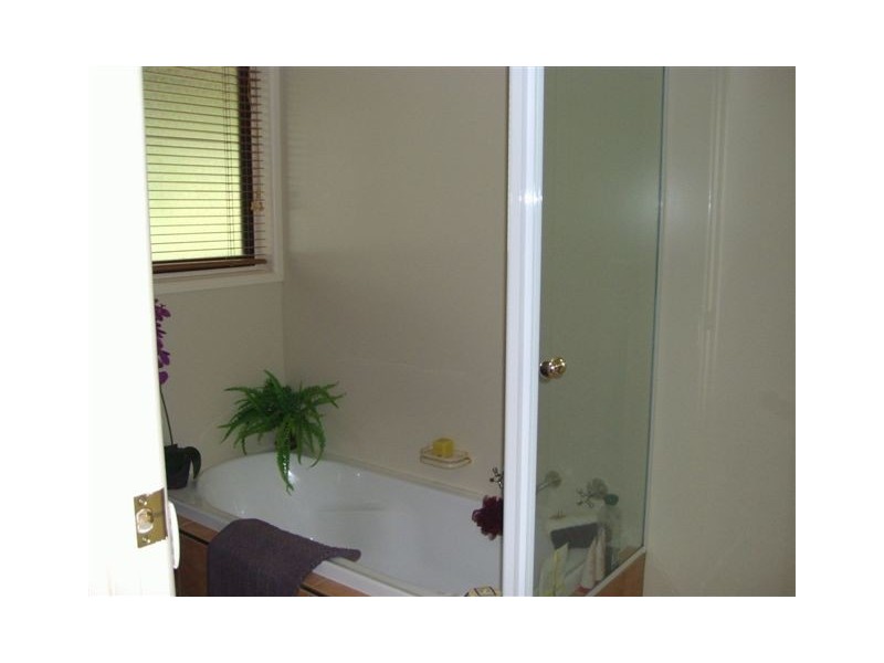 4 Wayal Place, Giralang ACT 2617