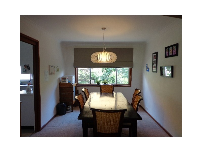 11 Gibbes Place, Weetangera ACT 2614