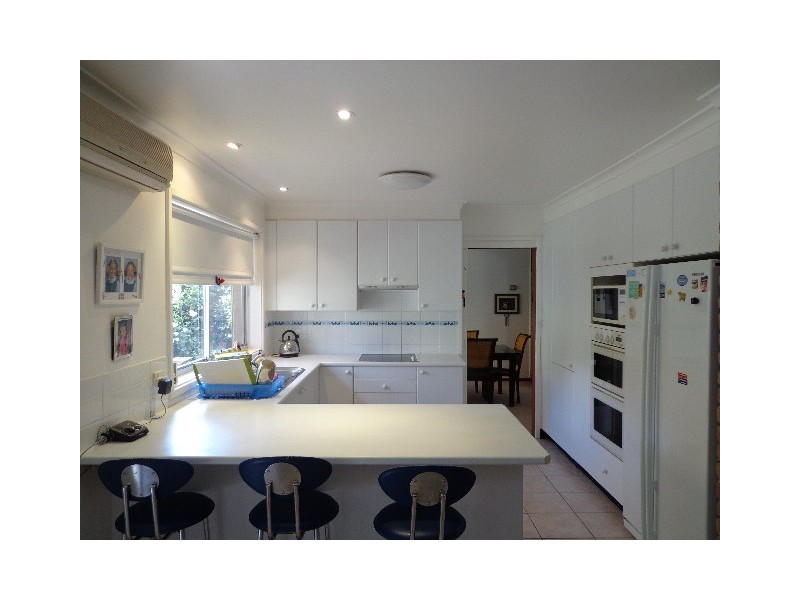 11 Gibbes Place, Weetangera ACT 2614