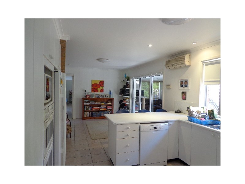 11 Gibbes Place, Weetangera ACT 2614