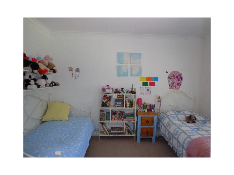 11 Gibbes Place, Weetangera ACT 2614